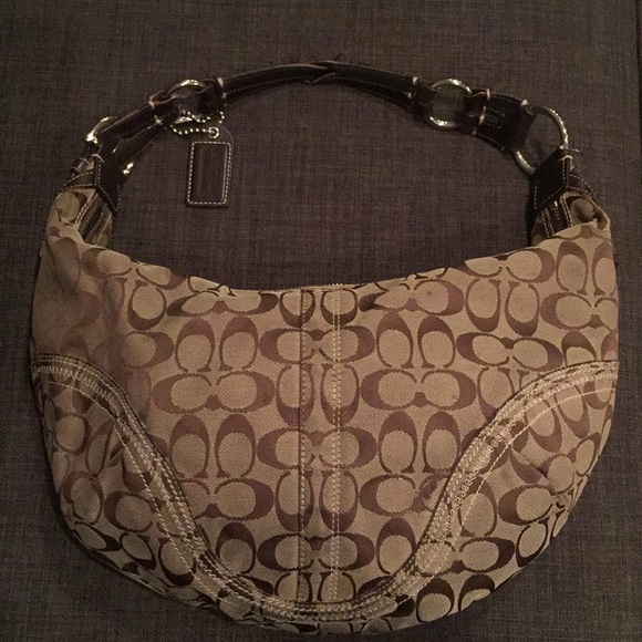 Authentic Coach Purse - Picture 2 of 7